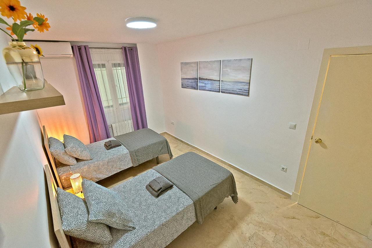 On Beach Deluxe Apartment With Pools And Own Garden El Puerto de Santa María Exterior foto
